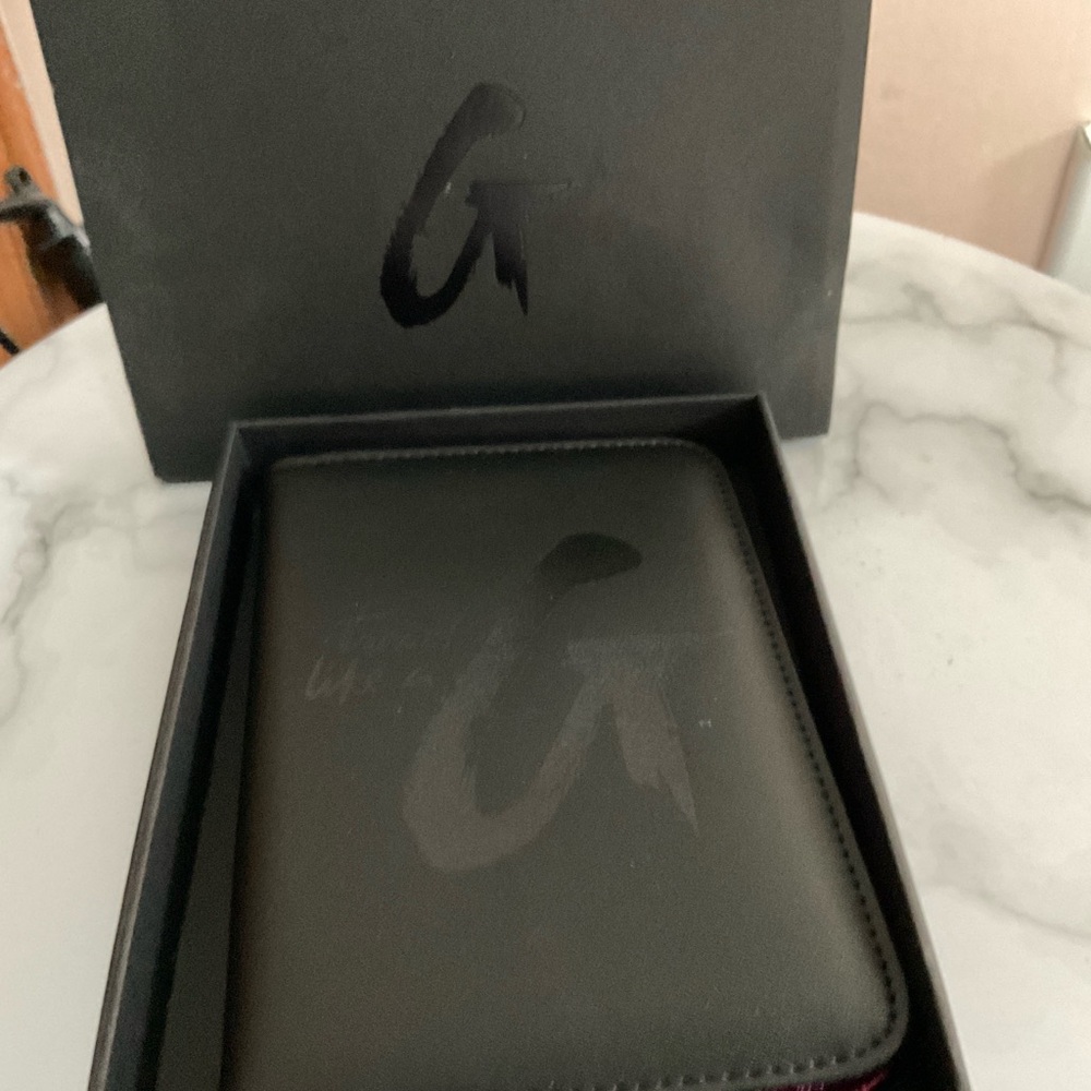 Elegant Black Leather Wallet